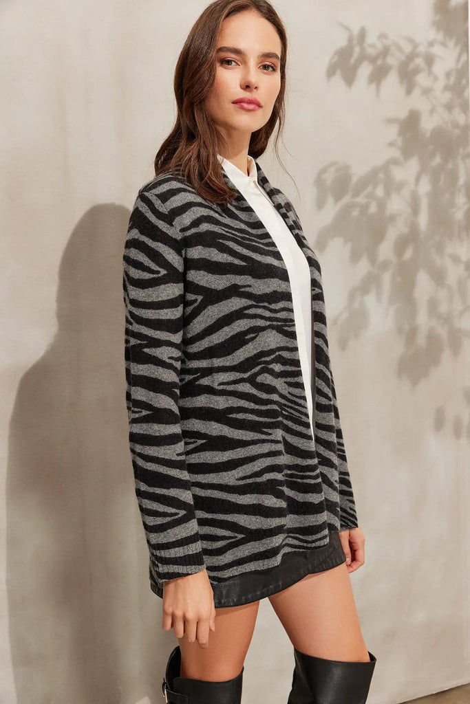 Gri Kaşmir Yün Zebra Baskılı Düğmesiz Uzun Kollu Hırka Silk and Cashmere