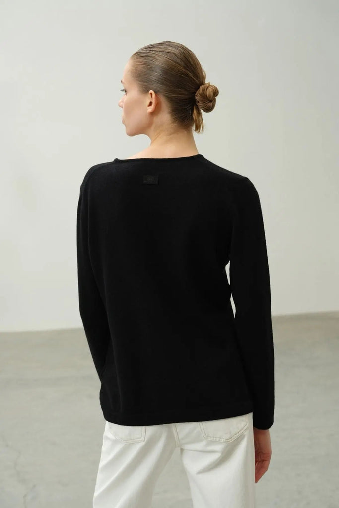 Black Pure Kamir Round Neck Long Sleeve Sweater Silk and Cashmere